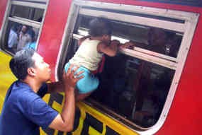 Ayo Berebut Tiket KA Libur Imlek!