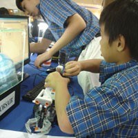 Disangka Mainan, Robot Sempat Diremehkan Sekolah 