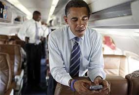 Akhirnya, Obama Tetap Bisa Pakai BlackBerry