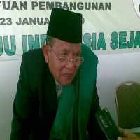 KH Syukron Makmun Masuk PPP