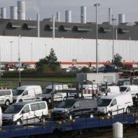 Industri Mobil Italia Minta Bantuan