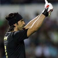 Buffon: Ke City? Kenapa Tidak