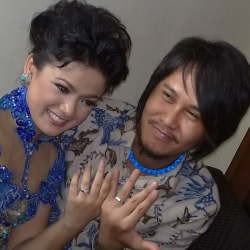 Nirina Zubir Sedih Dikabarkan Batal Nikah