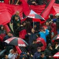 Markas Newells Old Boys Diserang Geng Bersenjata 