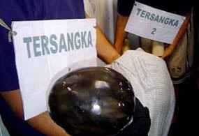 Mayat Pria Berjenggot, Bertato & Bertelinga Satu Ditemukan di Bekasi