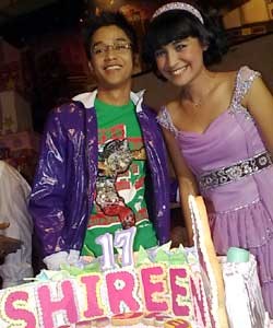 Ultah ke-17, Shireen Sungkar Masih Dilarang-larang Ortu