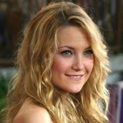 Kate Hudson Tak Ragu Bergaya Unik