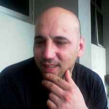 Pemahat Australia Dicopet di Terminal UKI, Laptop Raib