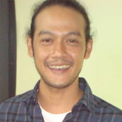 Dwi Sasono Pasrah 8 Jam Nonstop Diguyur Air