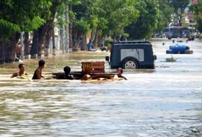 Kelaparan dan Penyakit Serang Korban Banjir di Lumajang