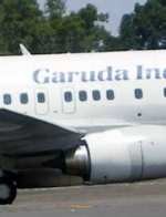 Pilot Kebanjiran, Penerbangan Garuda Tertunda