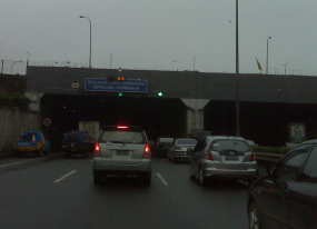 Lampu Terowongan Pasar Rebo Padam, Tol JORR Padat 