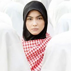 Hanung Santai Filmnya Dianggap Sudutkan Islam