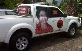Mobil Tak Boleh Pajang Gambar Caleg, Stiker Cutting Rugi