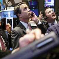 Wall Street Tertekan Sektor Konsumer