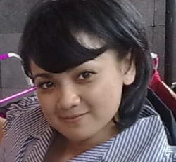 Demi Sepatu Ratusan Dollar, Nirina Rela Makan Mie Instan