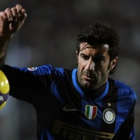 Figo: Ribut dengan Beckham? Nggak Ah!