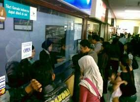 Bandara Ahmad Yani Beroperasi Kembali