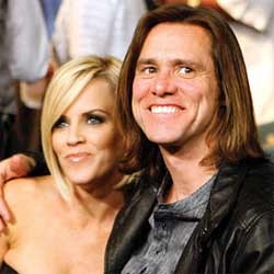 Jim Carrey Siapkan Hari Khusus Untuk Bugil