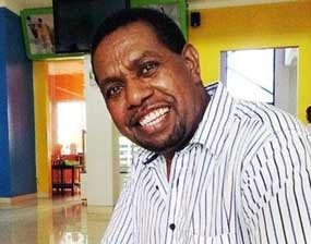 Kampanye Catut Foto Perwira, TNI Tegur Edo Kondologit