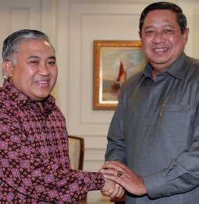 Ucapkan Selamat, Din Bantah Dukung SBY 