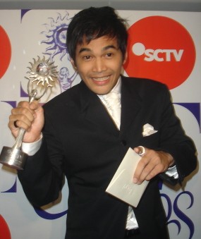 Teuku Wisnu Ingin Rayakan Velentine di Kapal