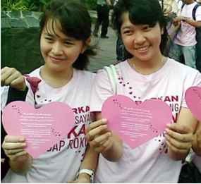 Berbagi Cinta Tanpa Asap Rokok di Bundaran HI