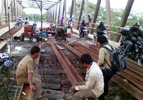Mendag Tagih Janji Kontraktor Jalan dan Jembatan Marunda