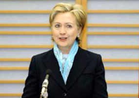 Massa Tolak Pemilu Demo Kedatangan Hillary