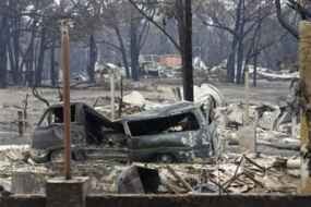 Petugas Pemadam Tewas, Total Korban Jadi 200 Orang