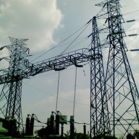 PLN Gunakan Dana Operasional Talangi Proyek 10.000 MW