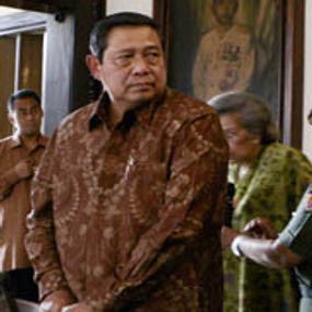 SBY Resmikan 13 Proyek di Aceh
