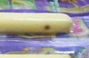 Spot Hitam pada Keju Bega Stringers (Expired Juli 2009)  