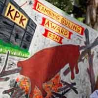 Kambing Guling Award untuk KPK