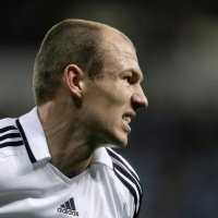 Robben Tak Suka Liverpool