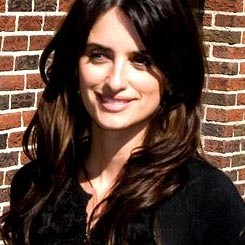 Penelope Cruz Tidur Bareng Oscar
