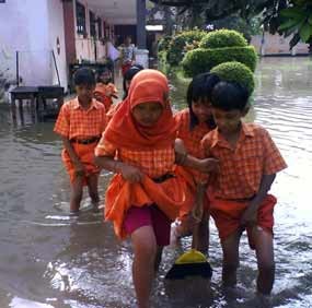 Genangan Setinggi 40 cm, SD Pamotan Diliburkan