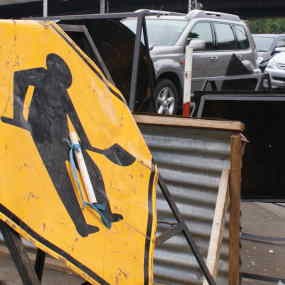 Proyek Jalan dan Tanggul, RE Martadinata Macet