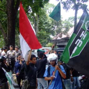 Keburu Pulang, HMI Telat Demo JK