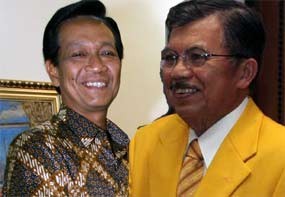 Agung Bantah Sultan-JK Rebutan Pengaruh