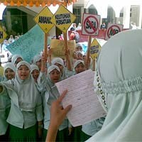 Kampanye Terbuka Pileg 2009 di SMA Mujahidin