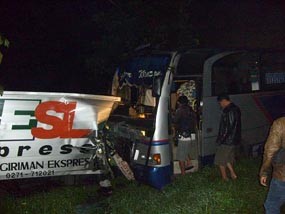 Korban Tabrakan Maut di Madiun Bertambah, Total 2 Tewas