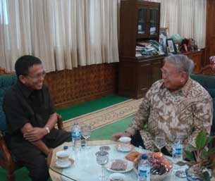 Dubes RI Den Haag-Gubernur Aceh Bicarakan Bantuan Belanda