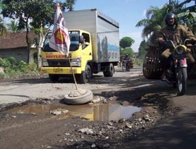 Banyak Jalan Provinsi di Kediri Belum Tersentuh Perbaikan