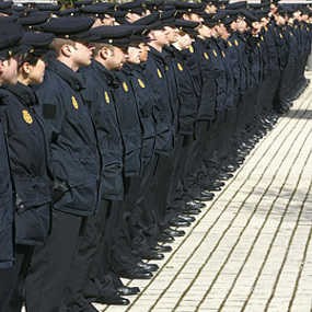 Ribuan Polisi Spanyol Demo Tuntut Kenaikan Gaji
