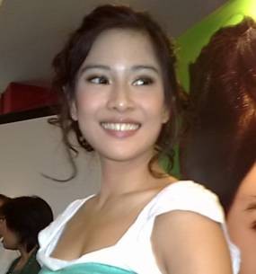 Dian Sastro Ultah ke-27 Tanpa Hura-hura