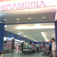 TB Gramedia Pekanbaru Mengganti Buku yang Bermasalah 