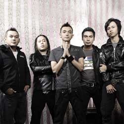 Naff Siapkan Album Live Akustik