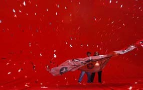 Bret....Bendera Terbesar Partai Itu Urung Berkibar