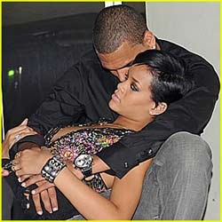 Rihanna Takut Video Seksnya Tersebar